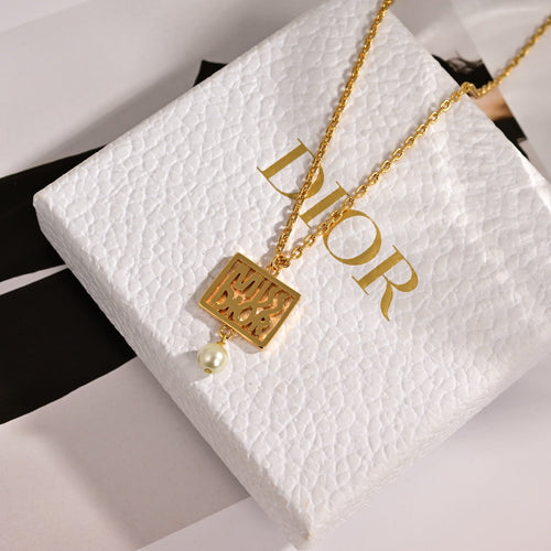 18K Dior Miss Necklace