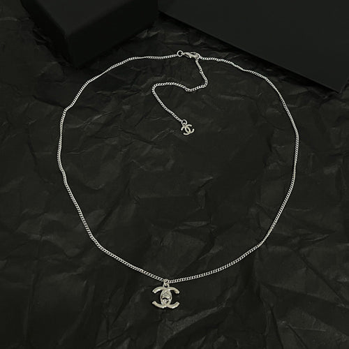 18K  Chanel Vintage Necklace